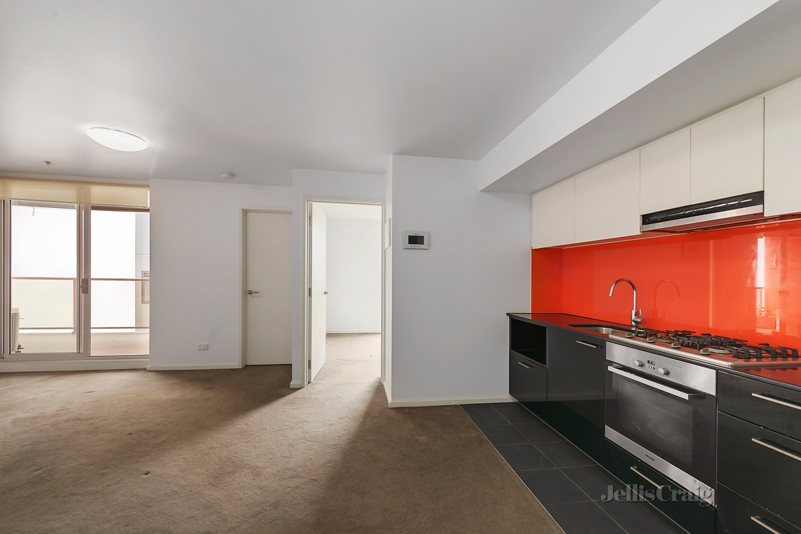 407/2 Willis Lane, Hampton image 1