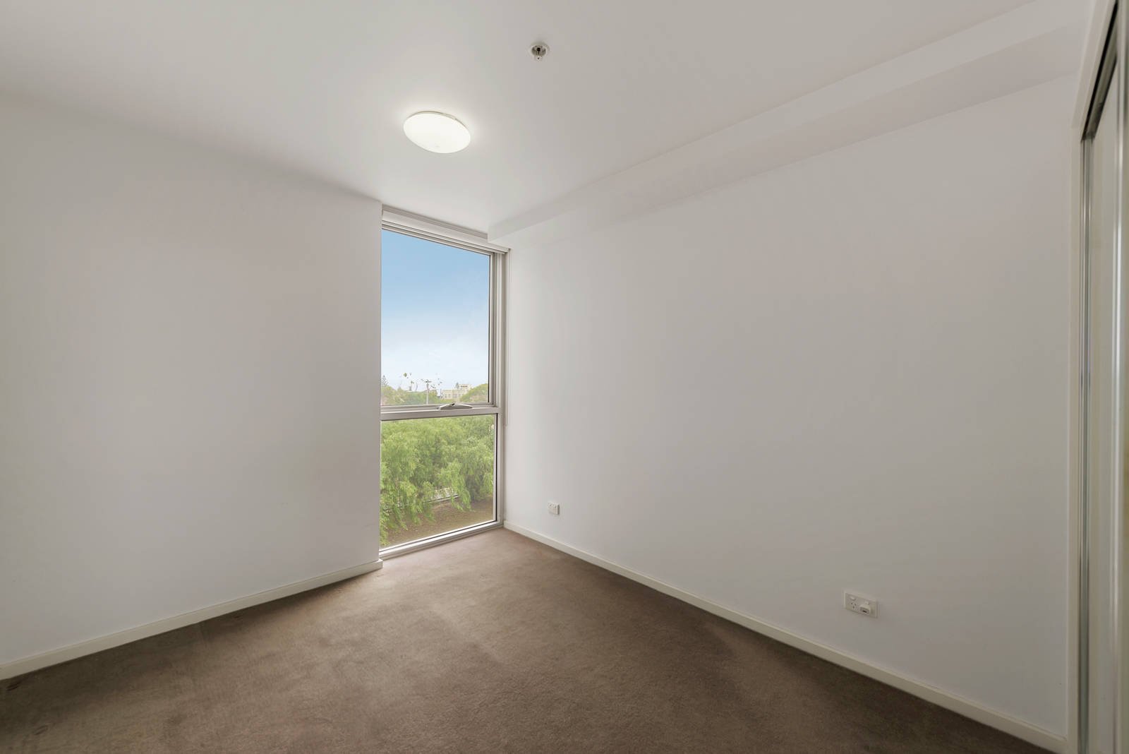 407/2 Willis Lane, Hampton image 3