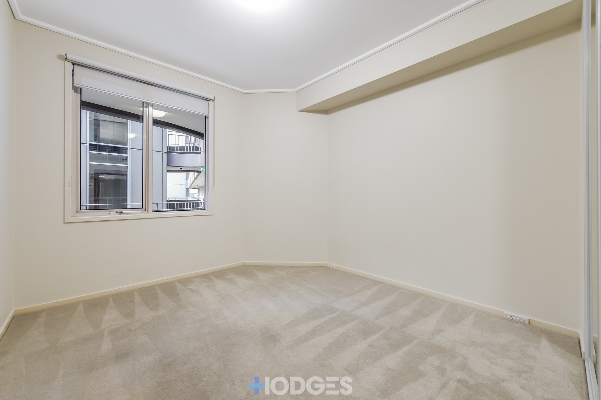 407 / 23 Queens Road MELBOURNE