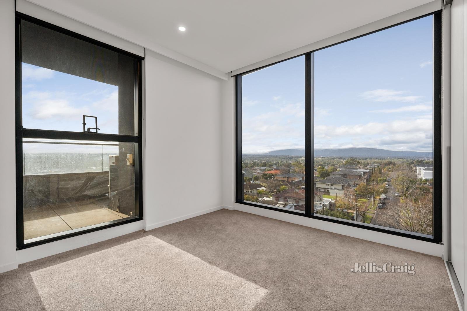 407/25 Osullivan Road, Glen Waverley image 5