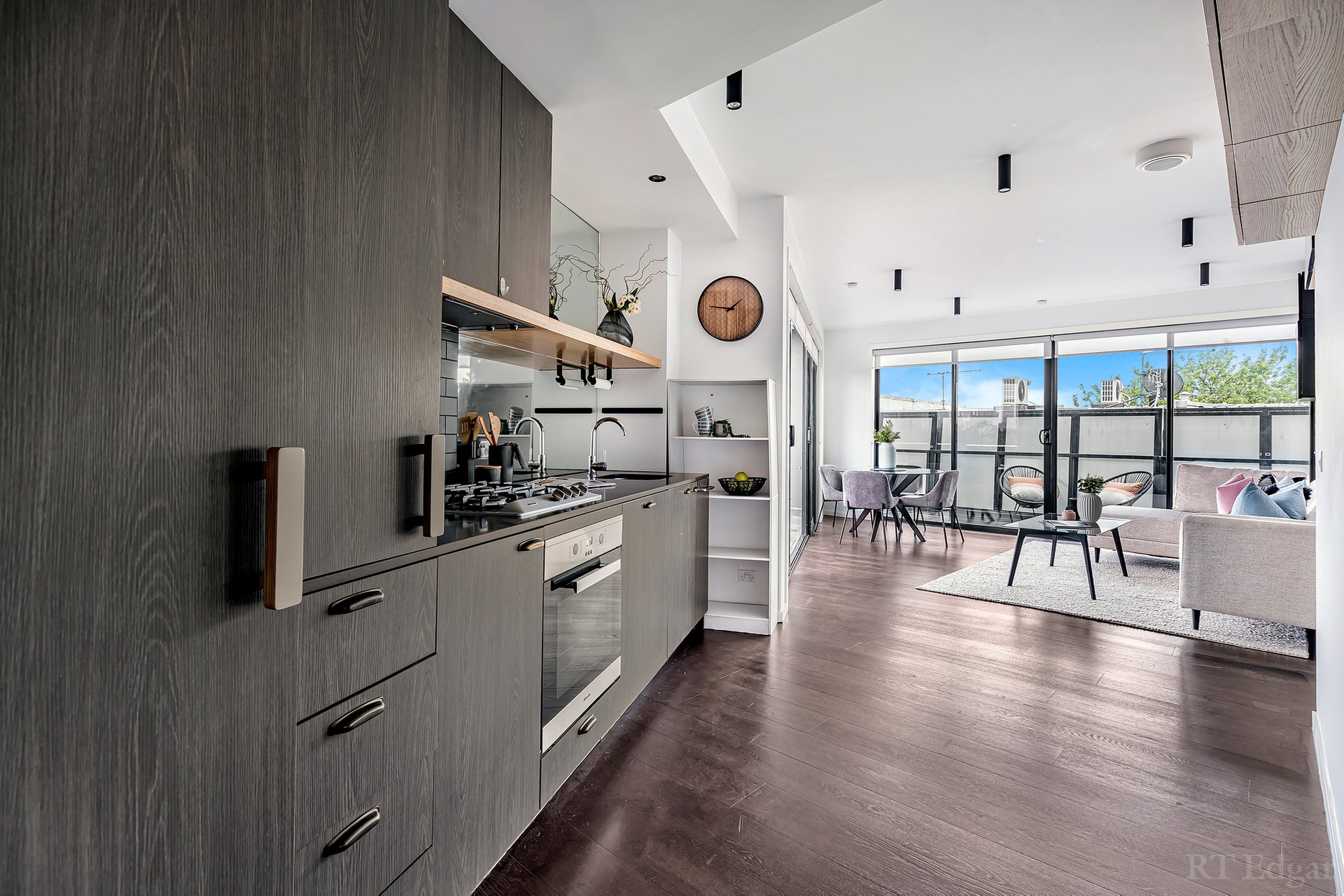 Property Gallery Thumbnail 4