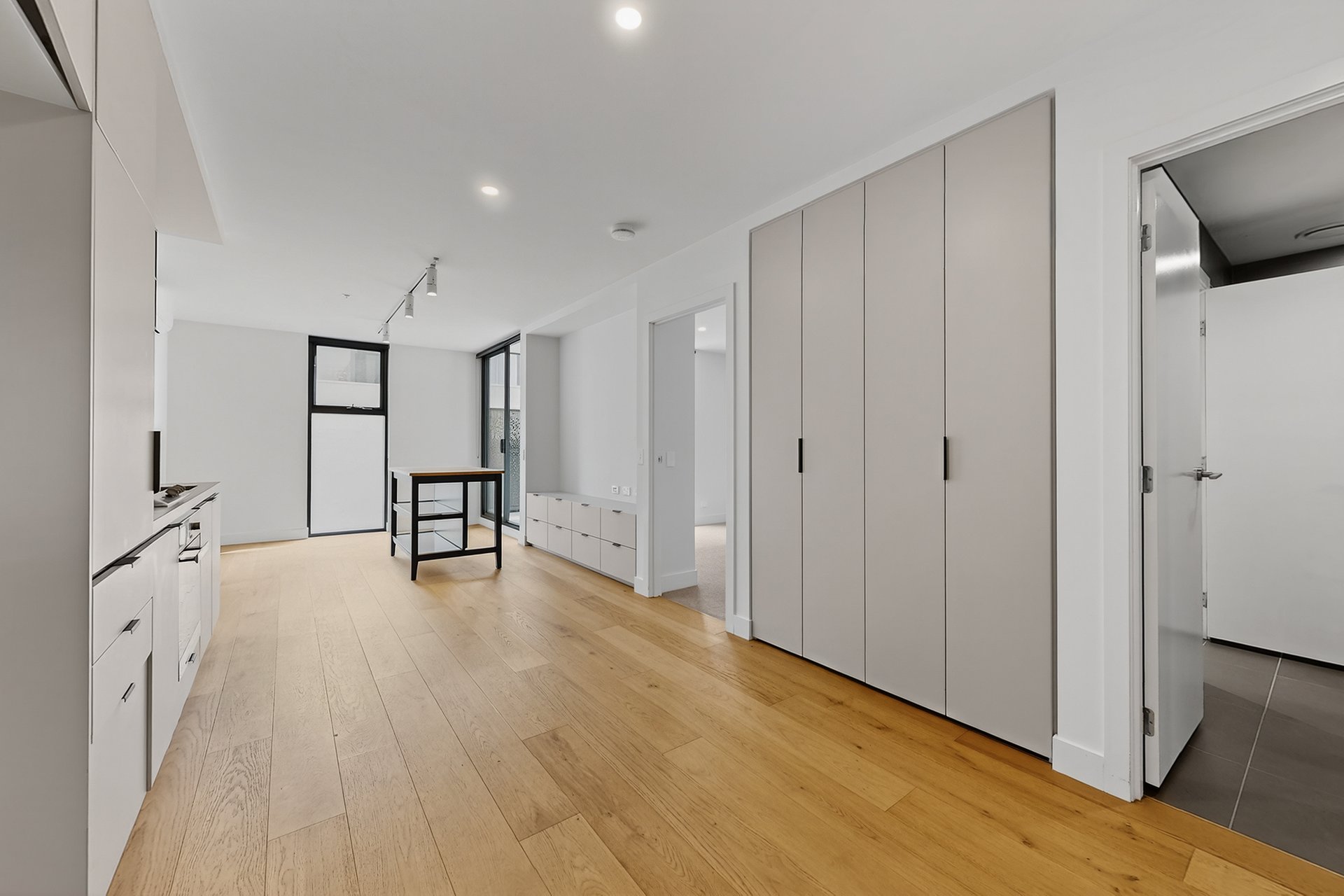 407/8 Montrose Street, Hawthorn East image 10