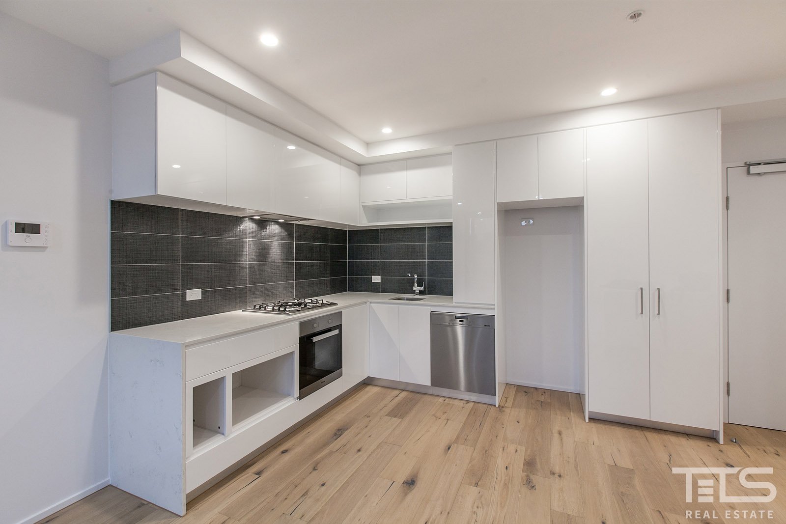 407/80 Lynch Street, Hawthorn image 1
