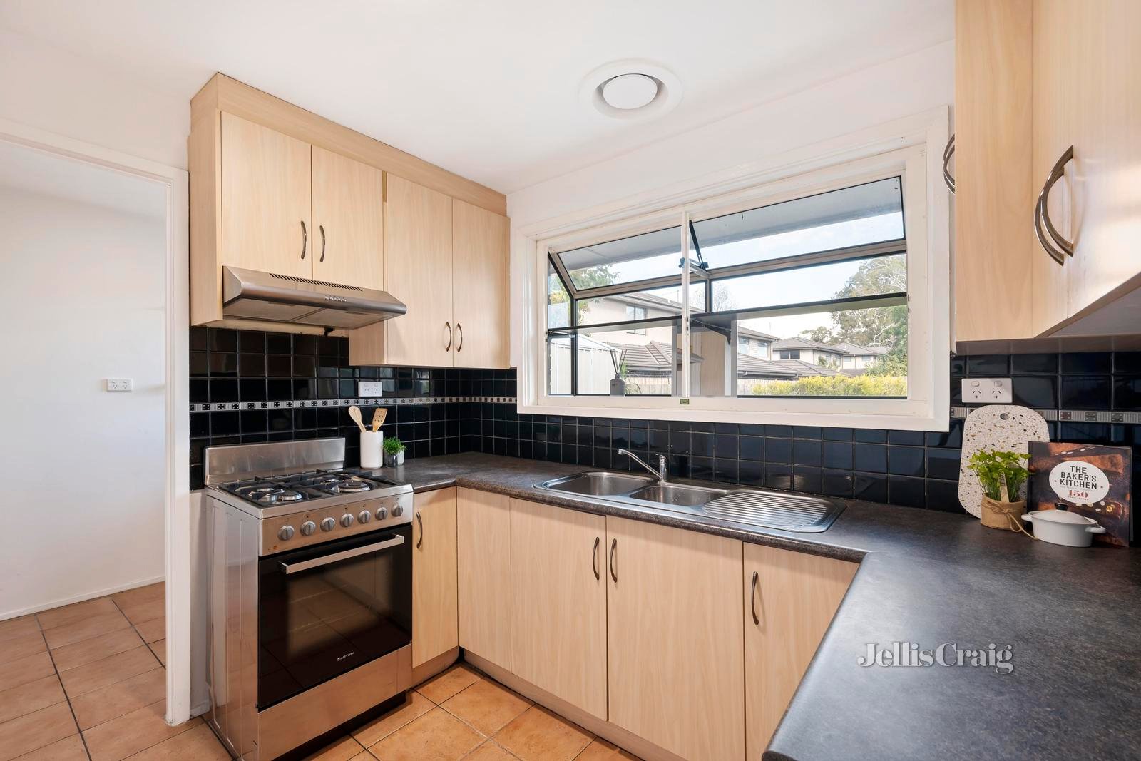 40/79 Bayswater Road, Croydon image 2