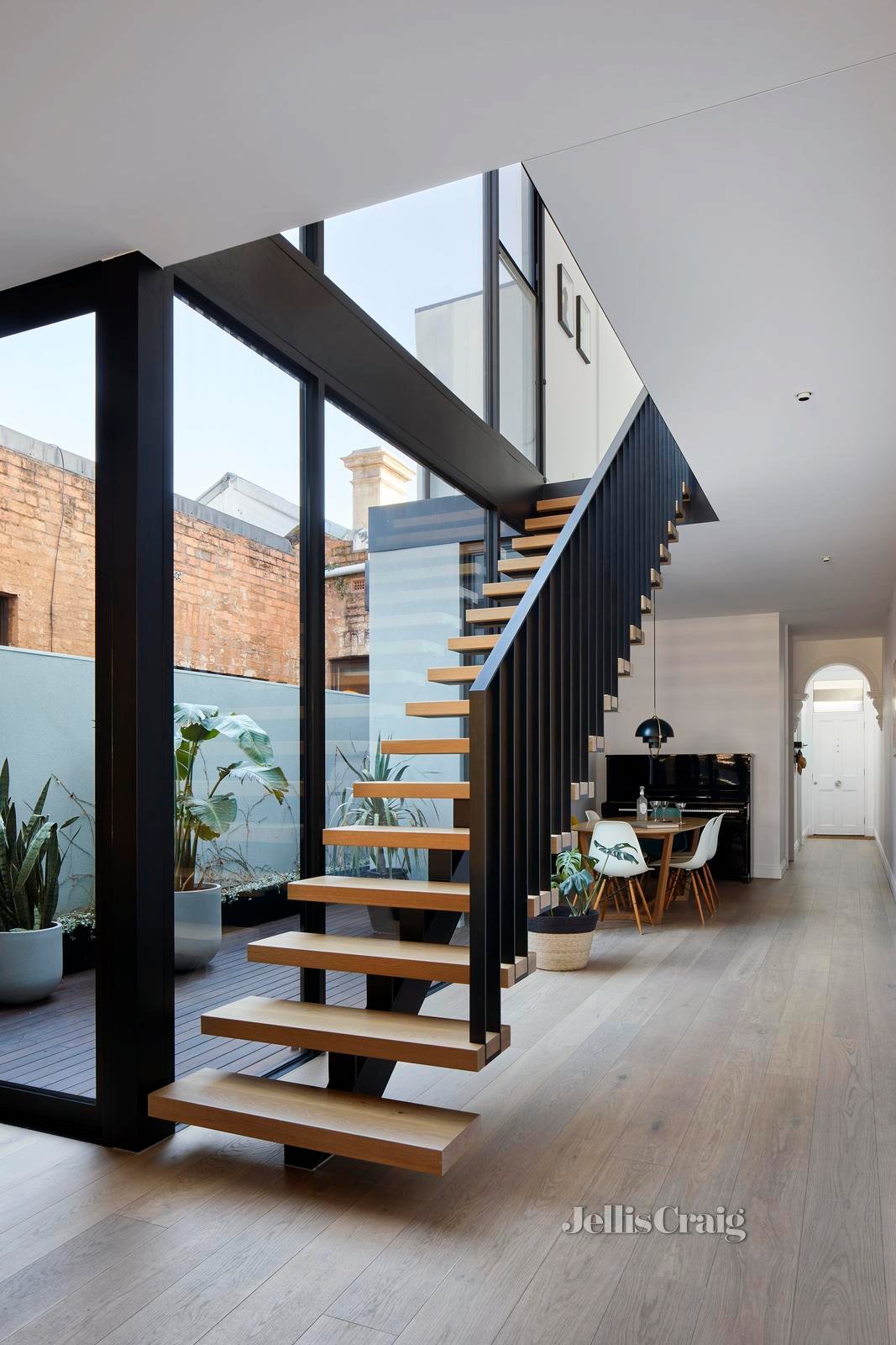 408 Station Street, Carlton North image 12
