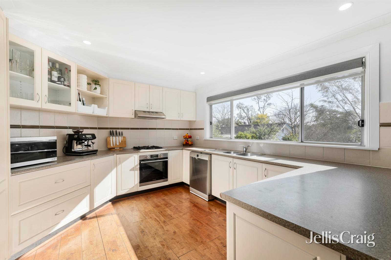 408 Warburton Highway, Wandin North image 12