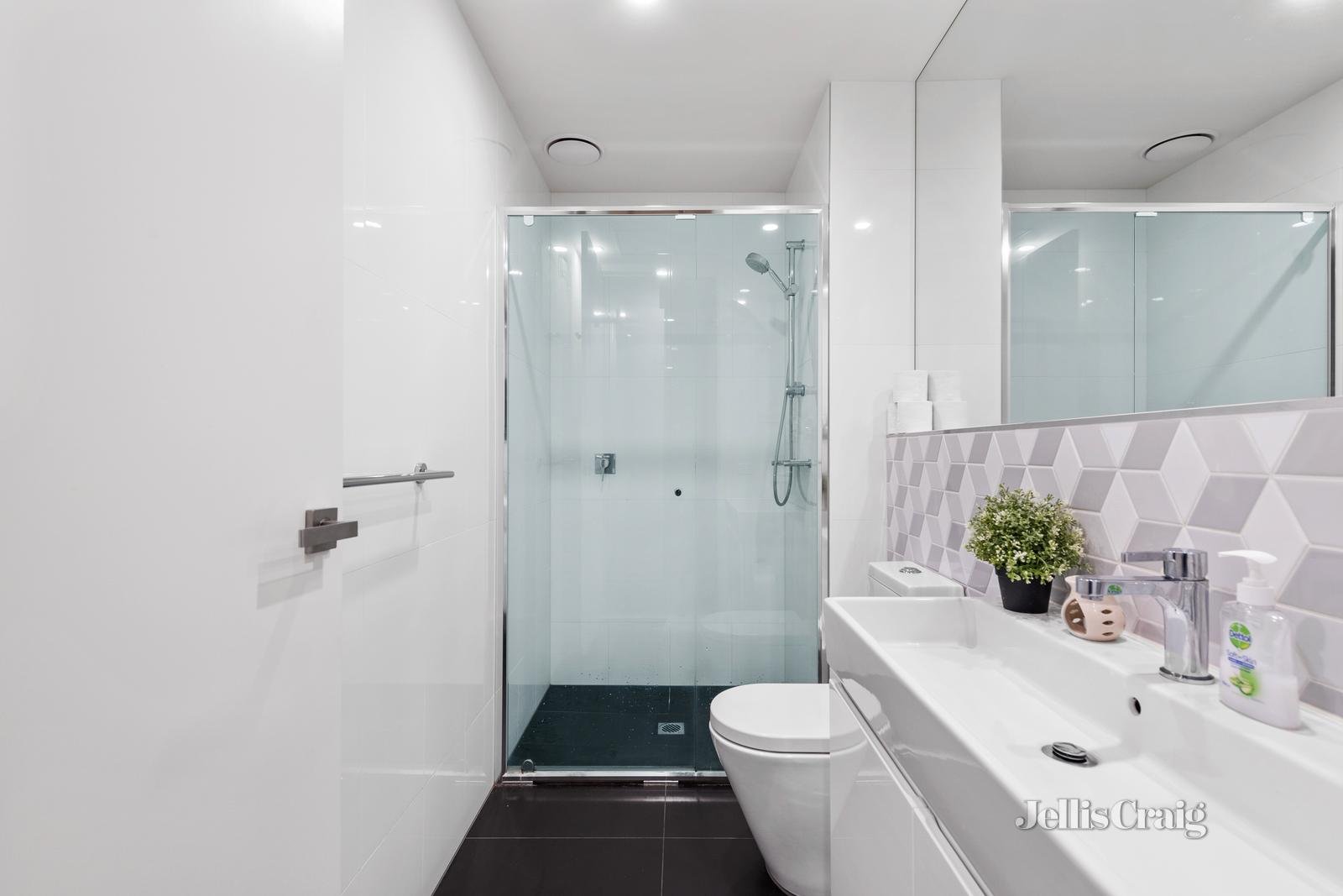 408/12 Albert Street, Hawthorn East image 6