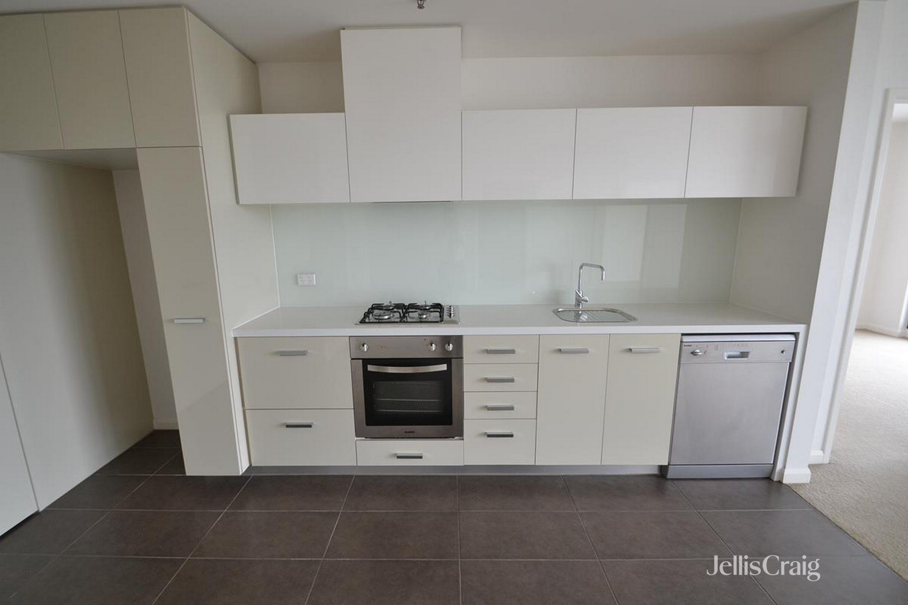 408/8 Breavington Way, Northcote image 2