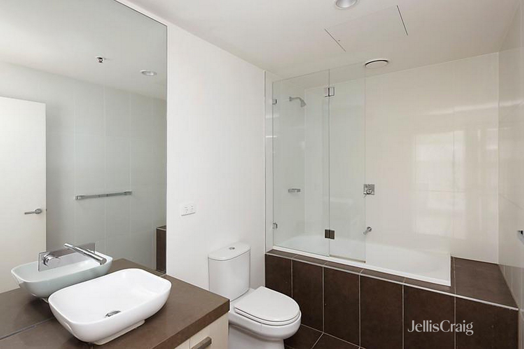 408/8 Breavington Way, Northcote image 4