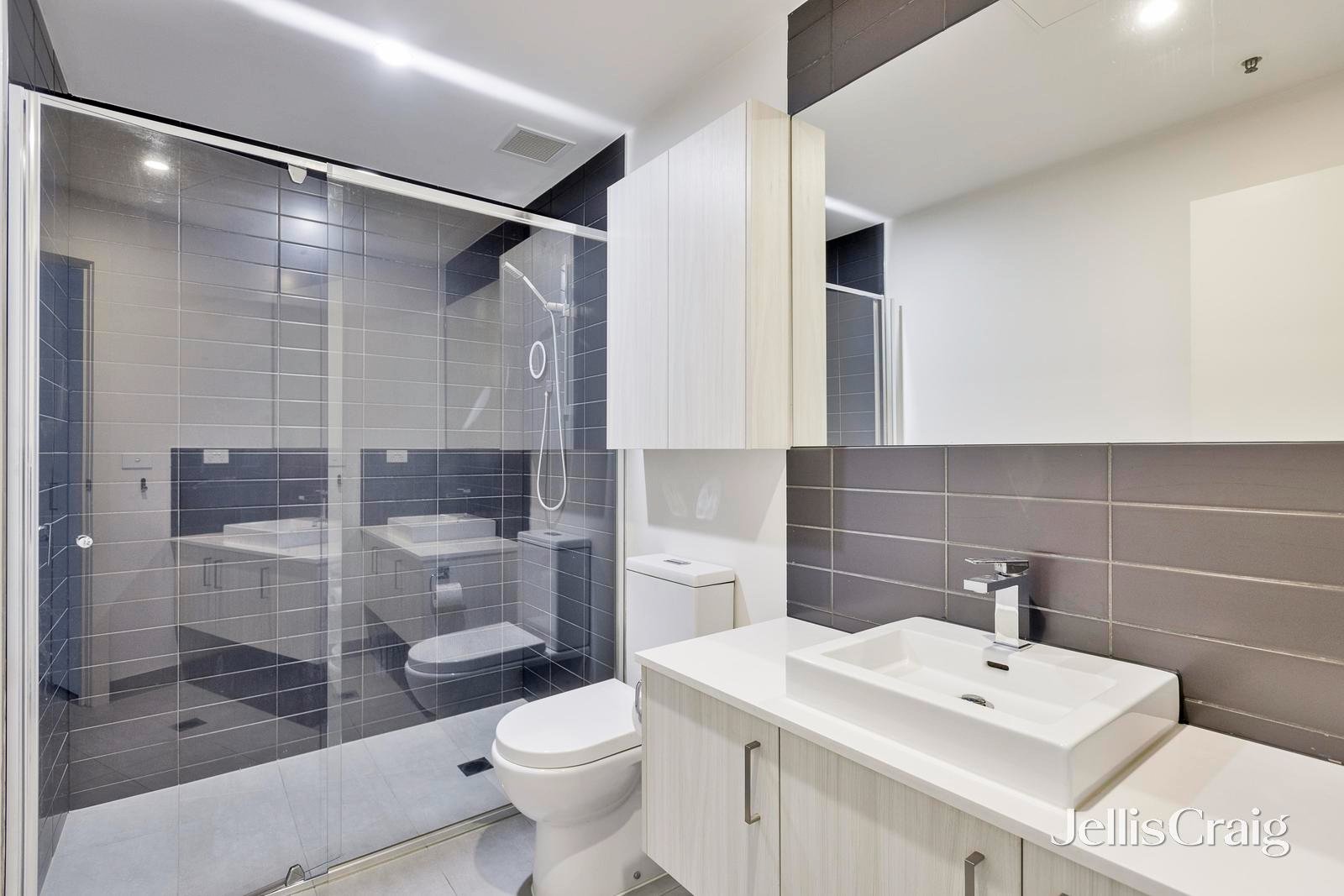 408/88 La Scala Avenue, Maribyrnong image 5