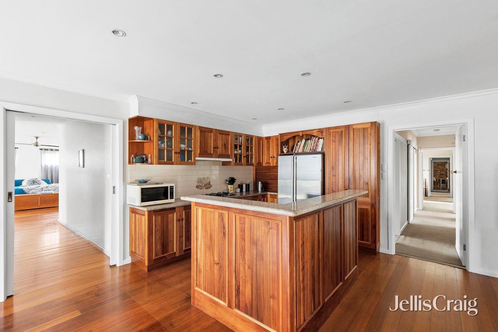 409-411 Princes Highway, Corio image 3
