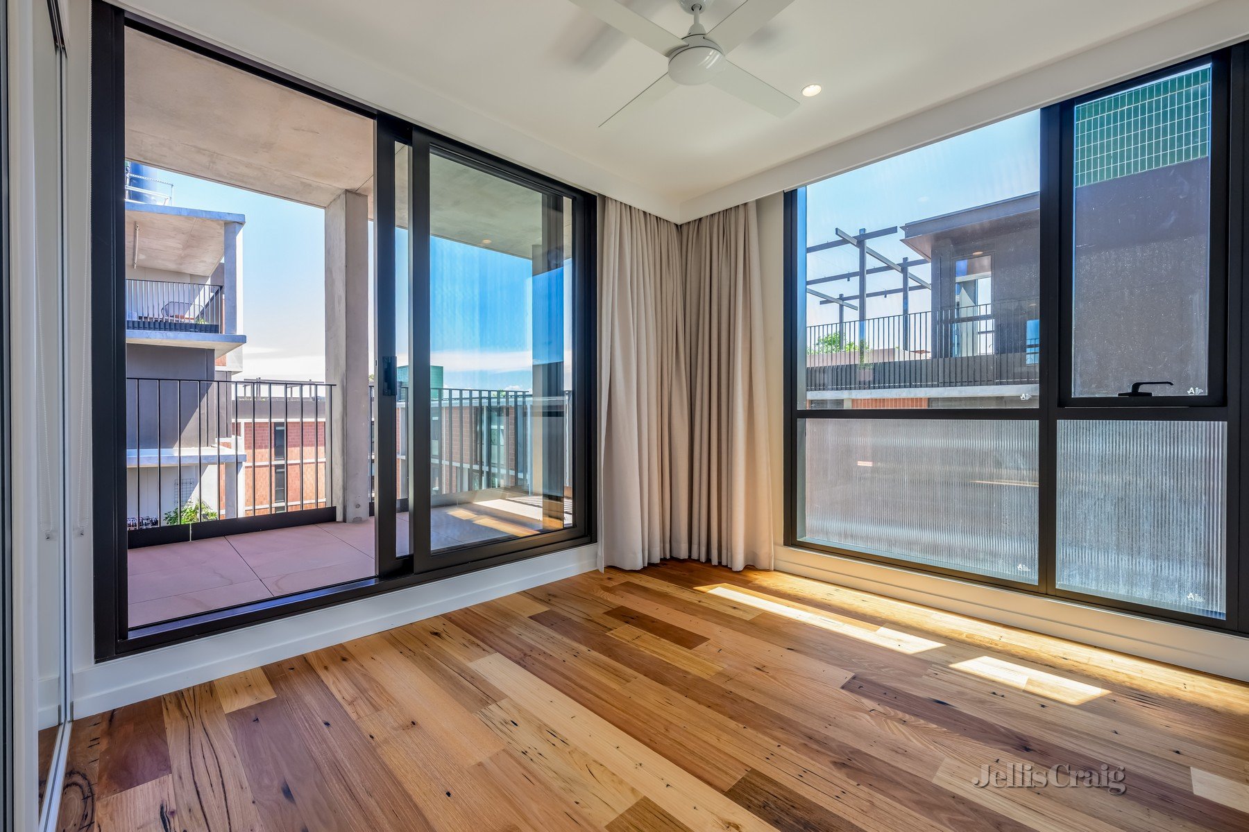 409/16 Walker Street, Northcote image 4