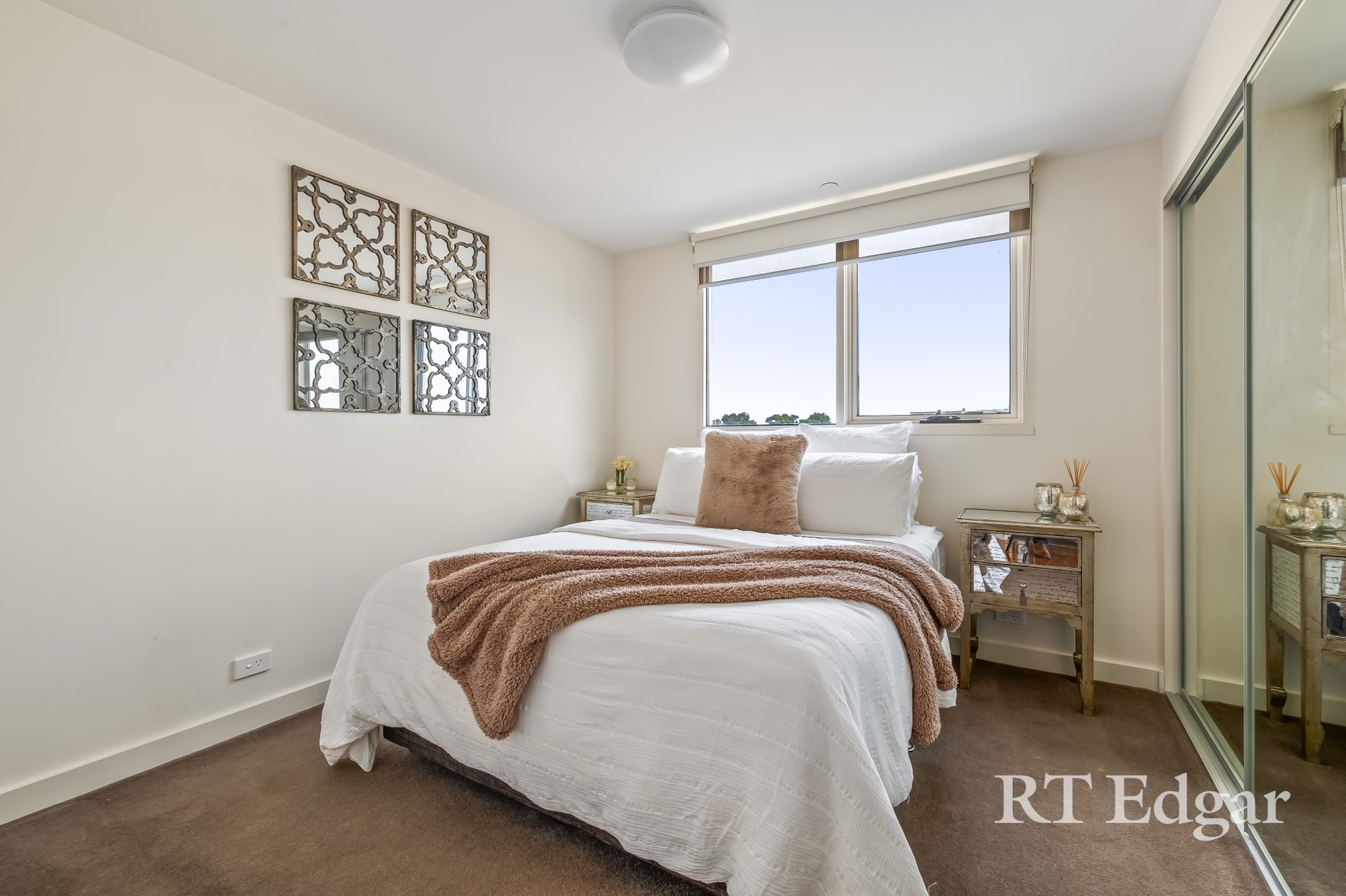 Property Gallery Thumbnail 4