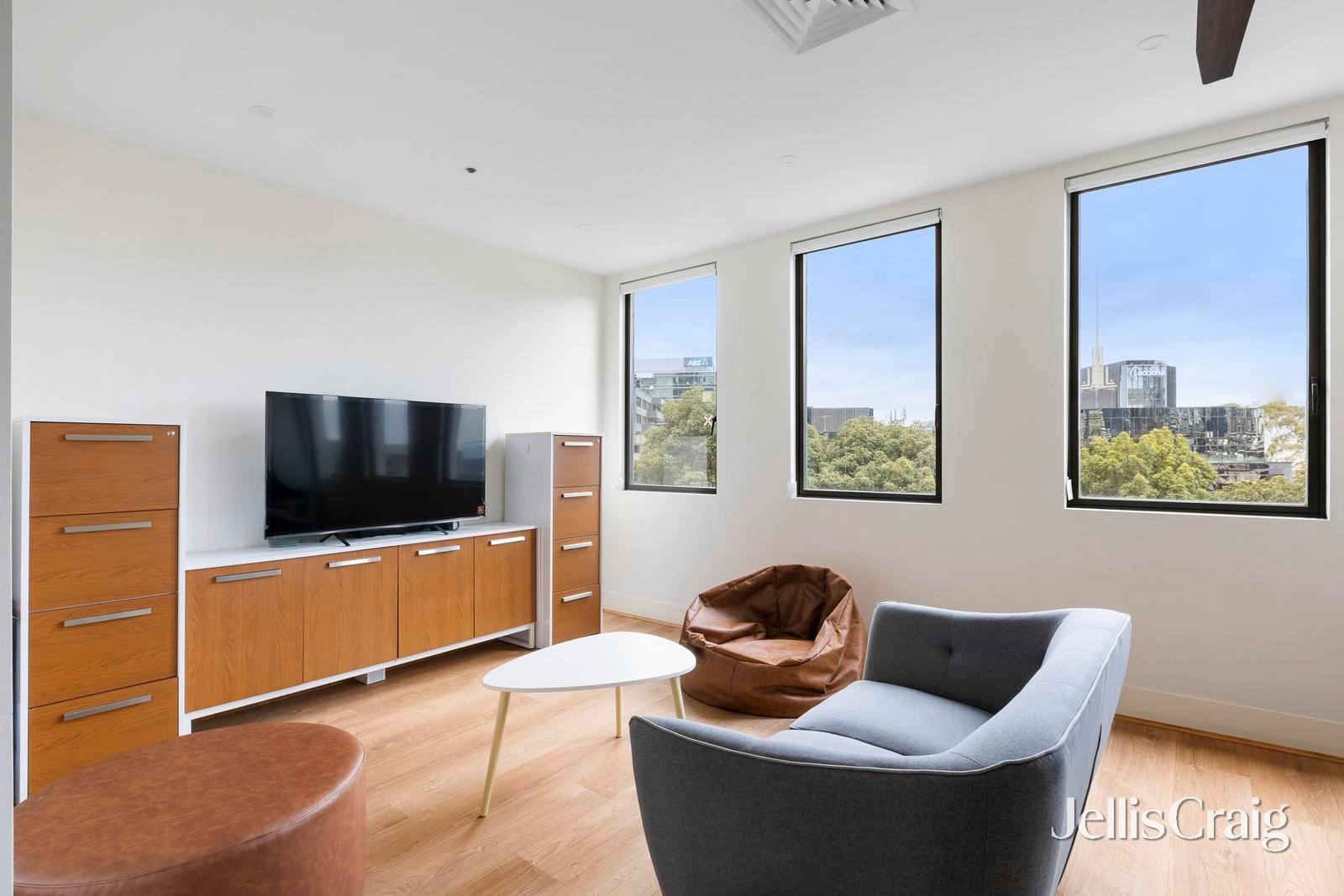 409/221 Sturt Street, Southbank image 1
