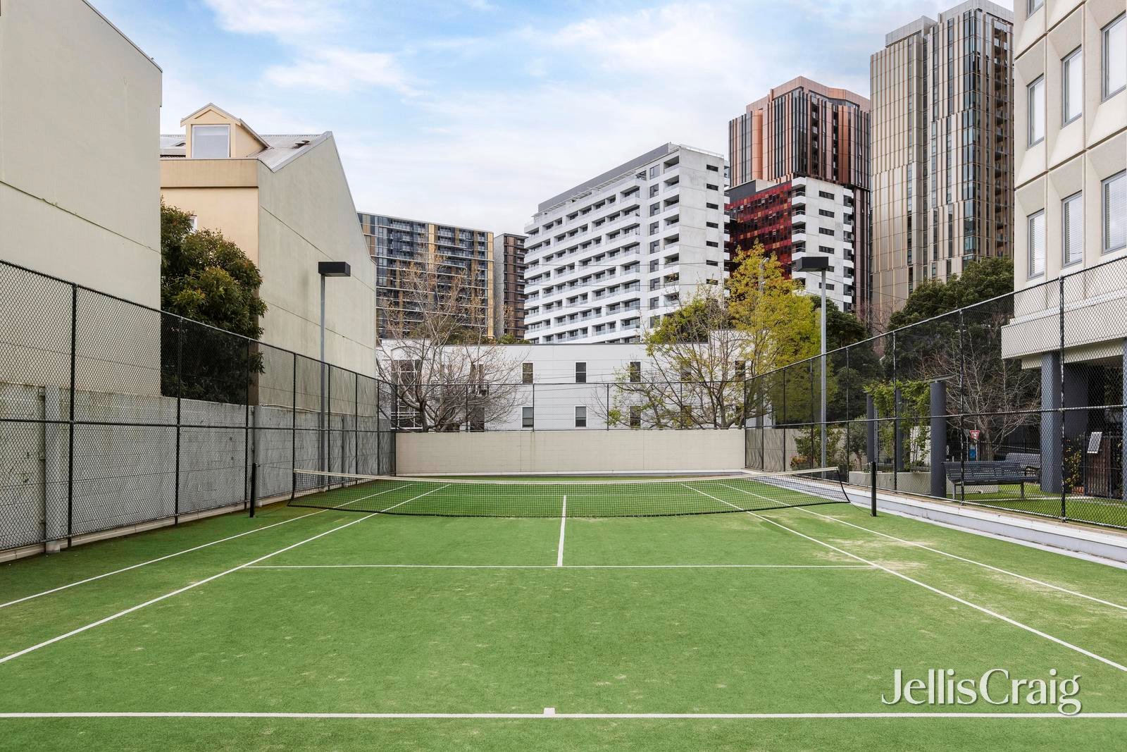 409/221 Sturt Street, Southbank image 9