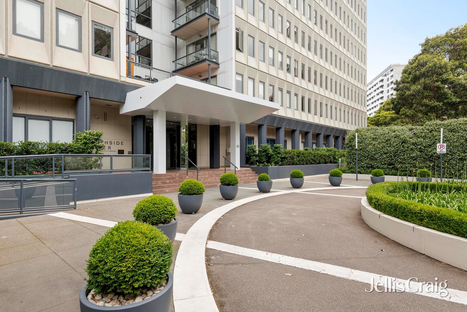 409/221 Sturt Street, Southbank image 12