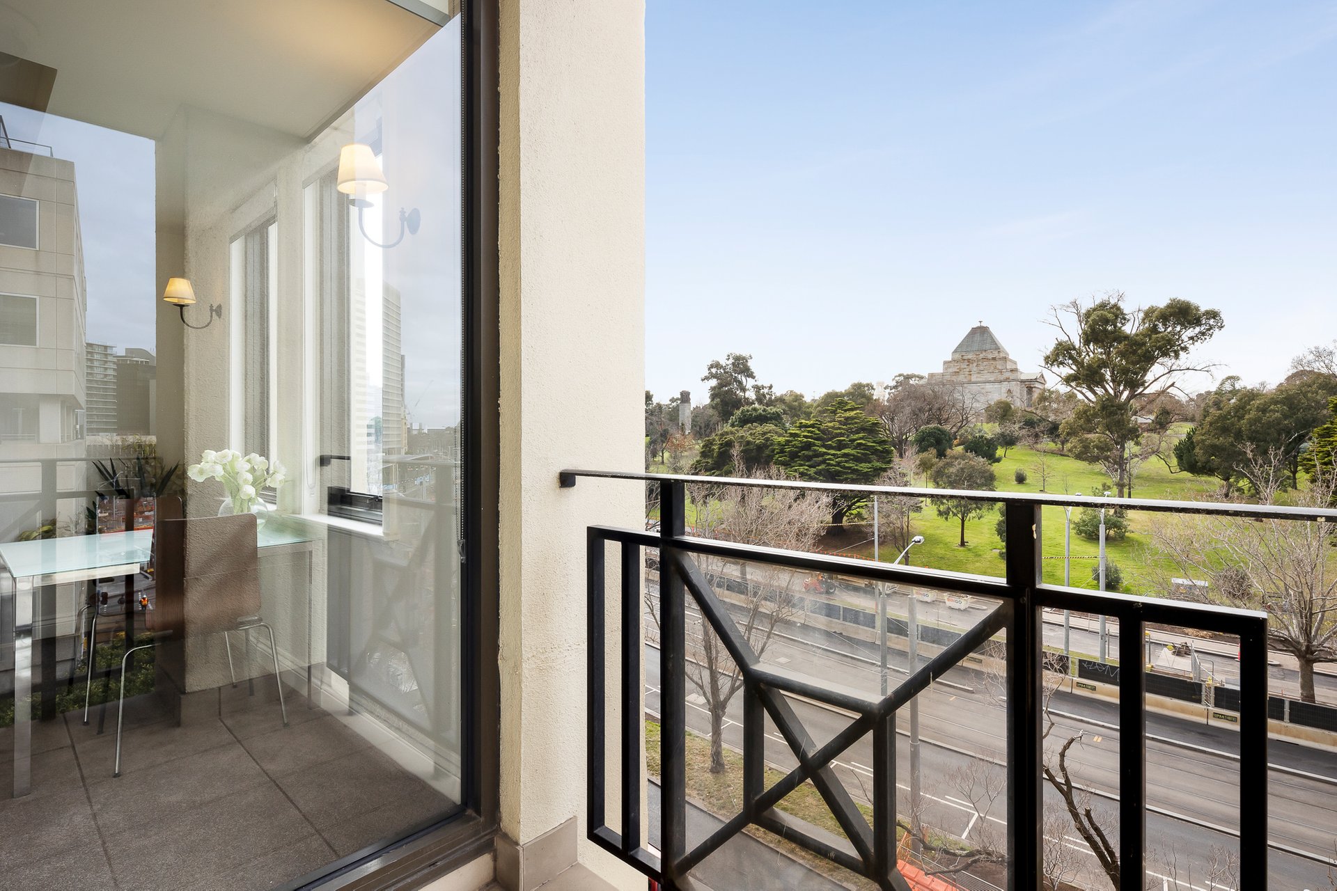 409/360 St Kilda Road, Melbourne image 1