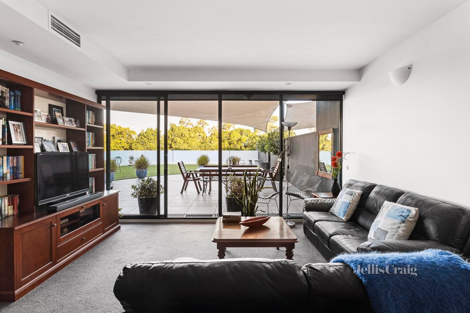 409/459 Royal Parade, Parkville image 2