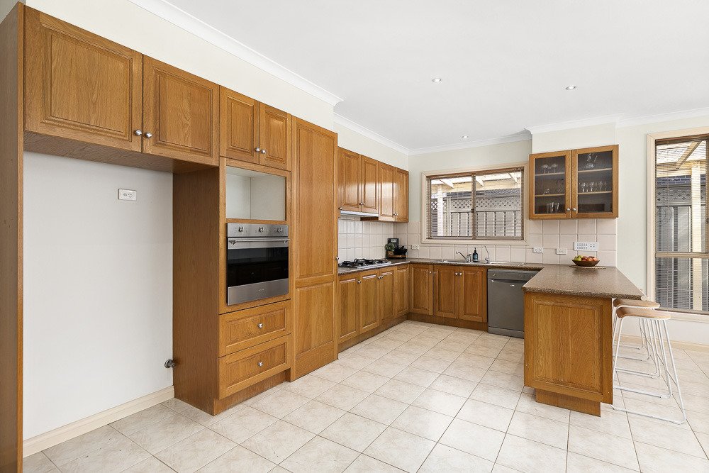 40A Dinah Parade, Keilor East image 5