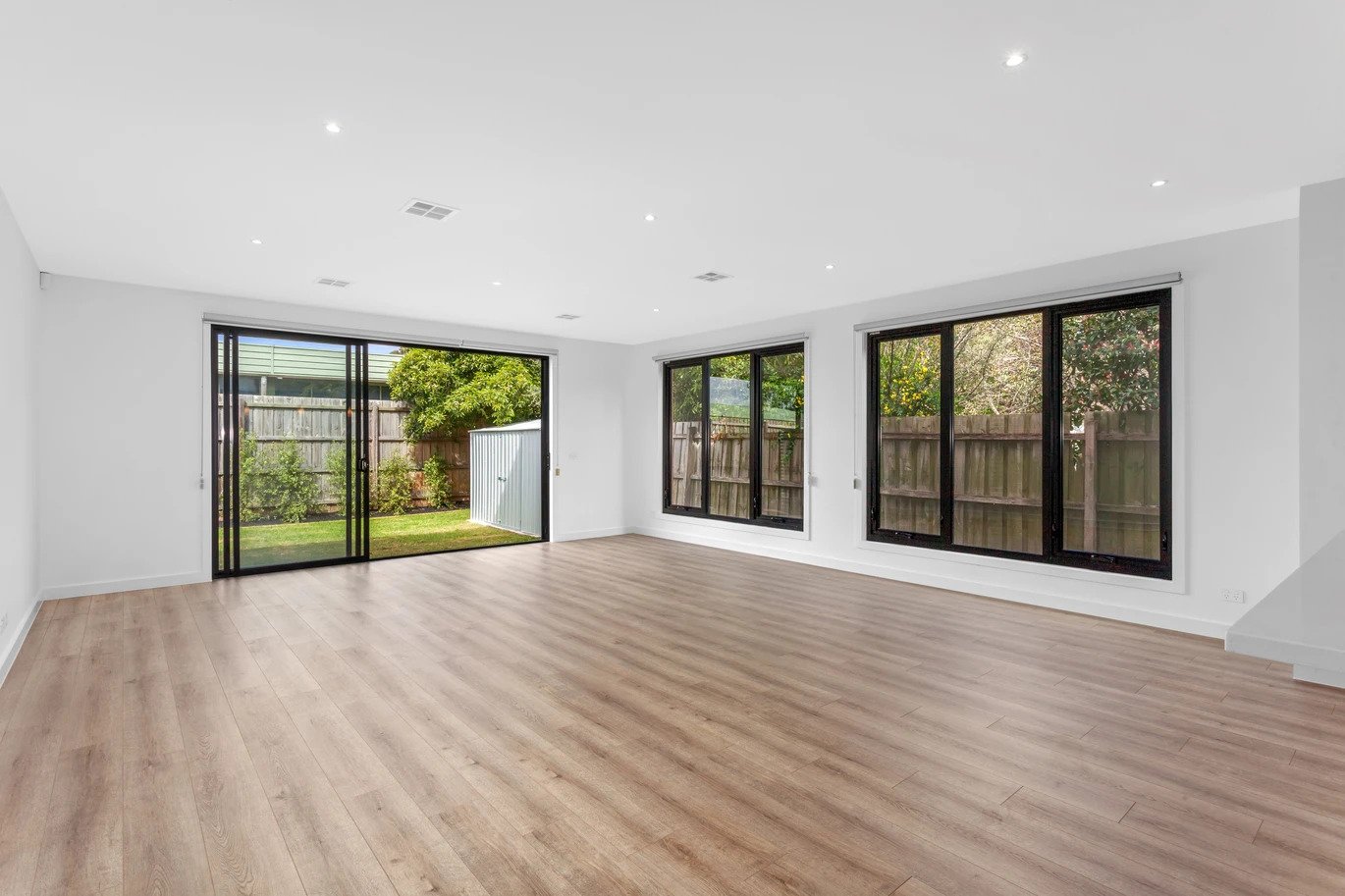 40A Hall Street, Mckinnon image 3