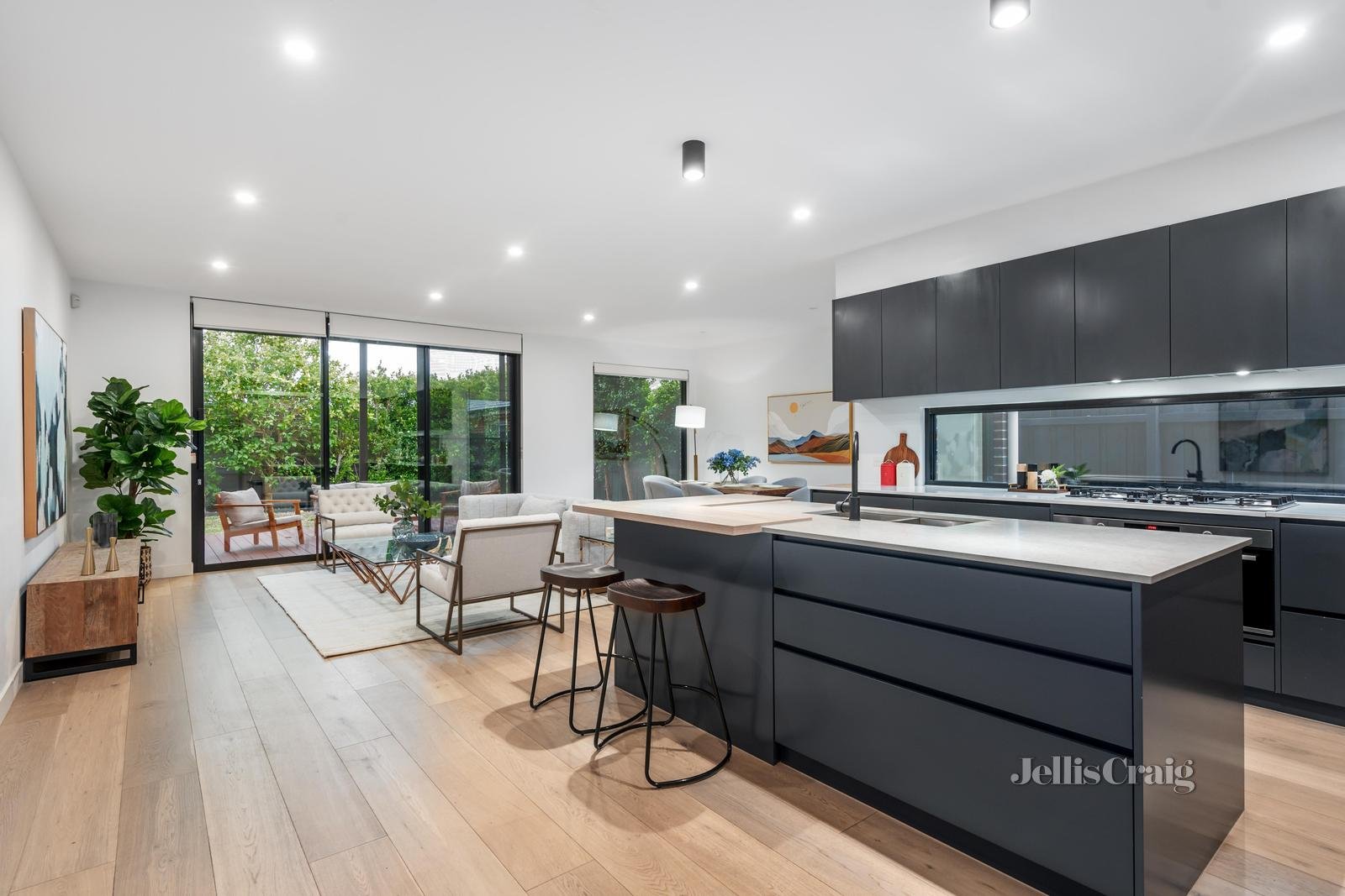 40a Thomasina Street, Bentleigh East image 4