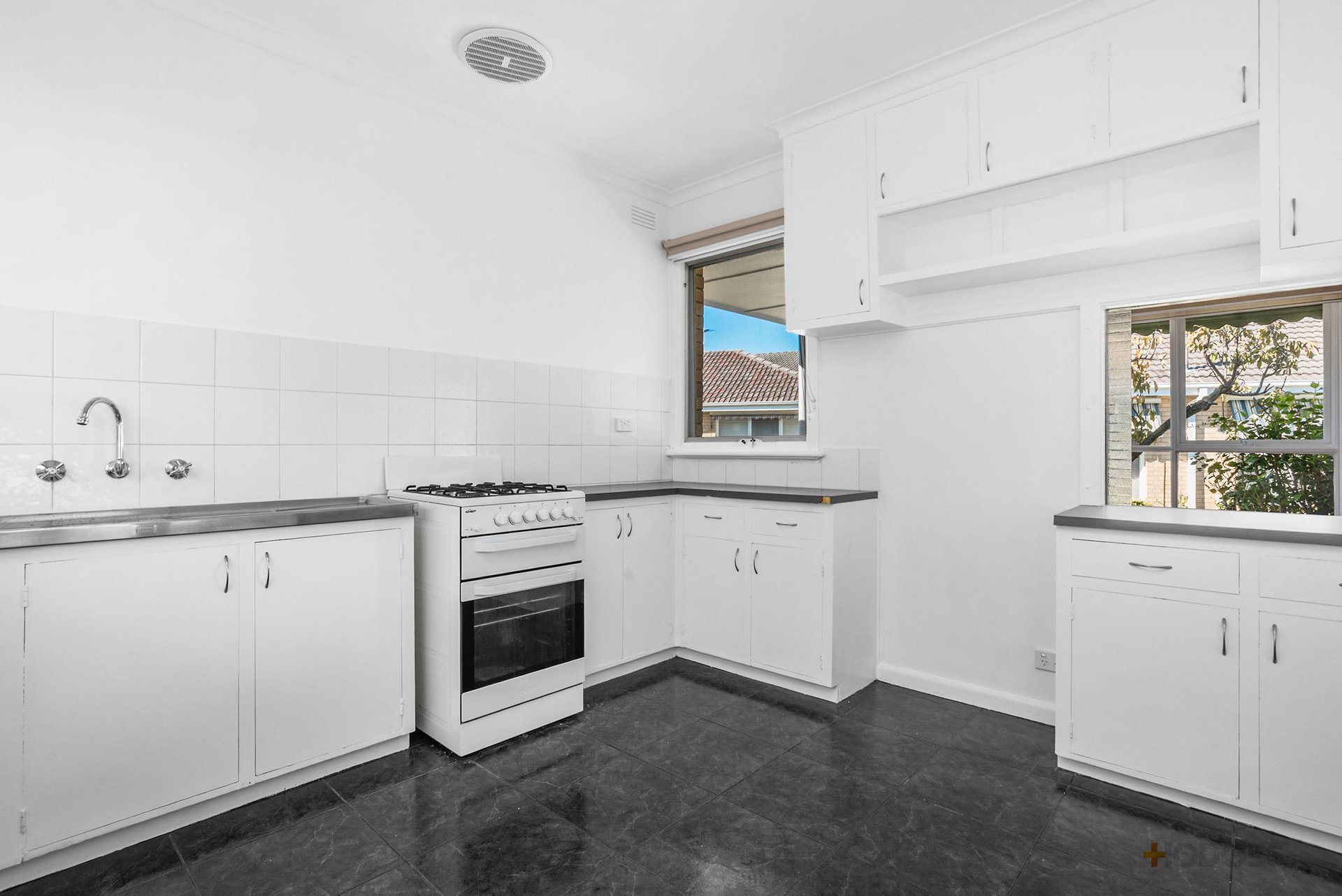 4/1-3 Brindisi Street Mentone