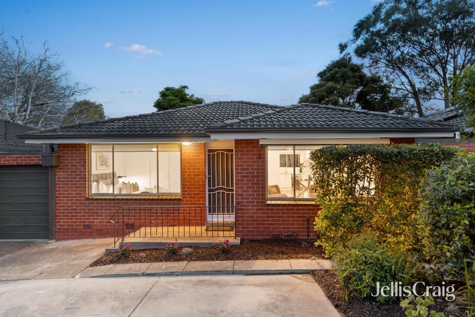 4/1-3 McDowell Street, Greensborough image 1