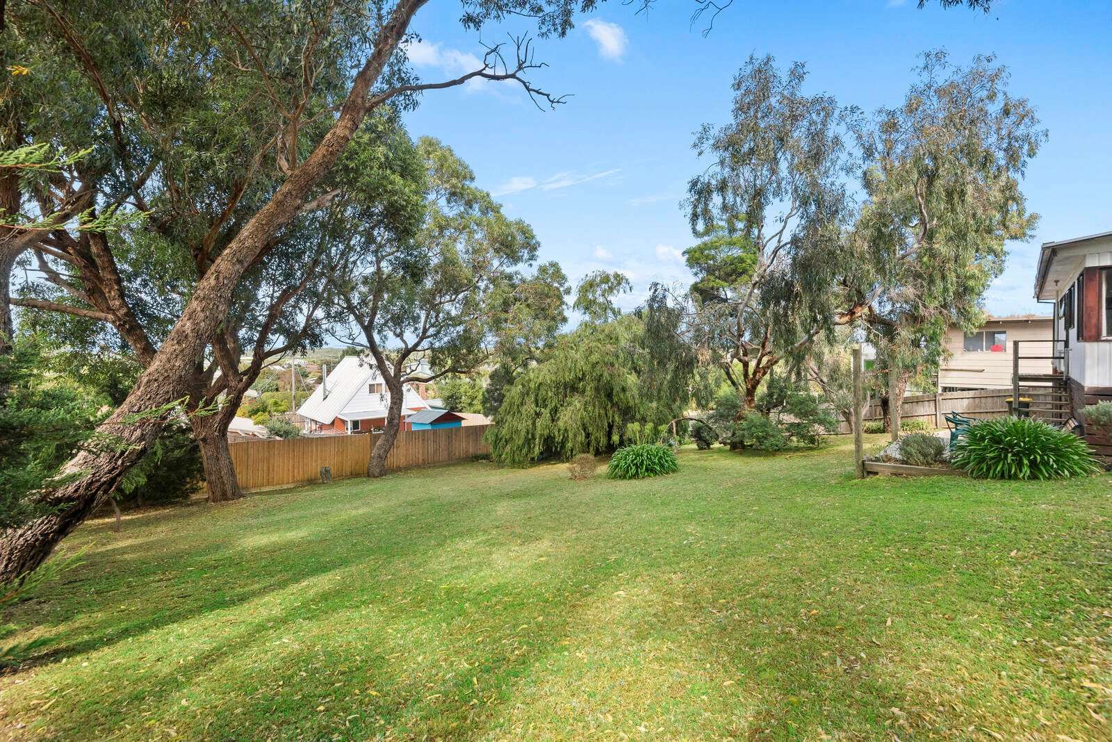 Property Gallery Thumbnail 8