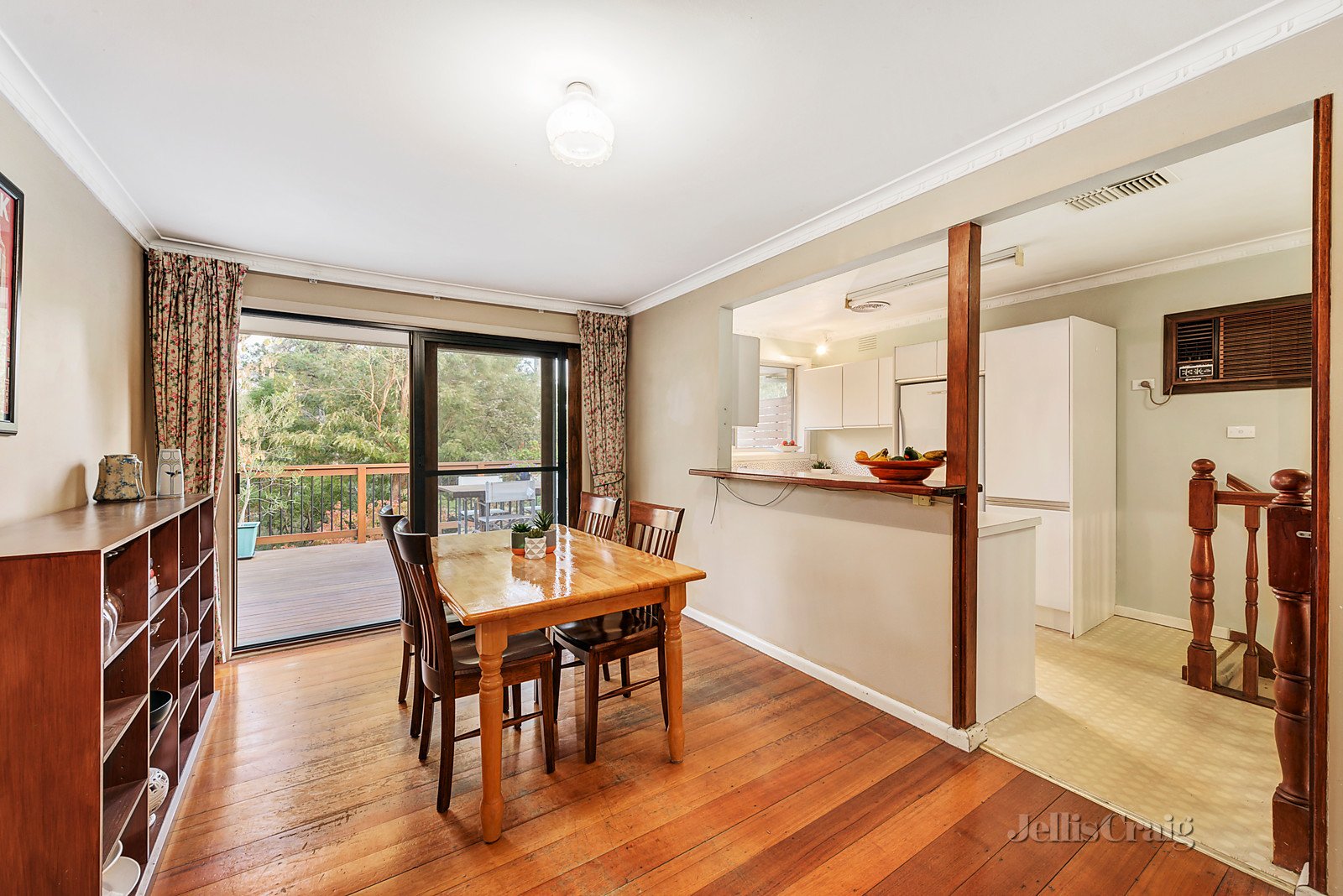 41 Alandale Road, Blackburn image 4