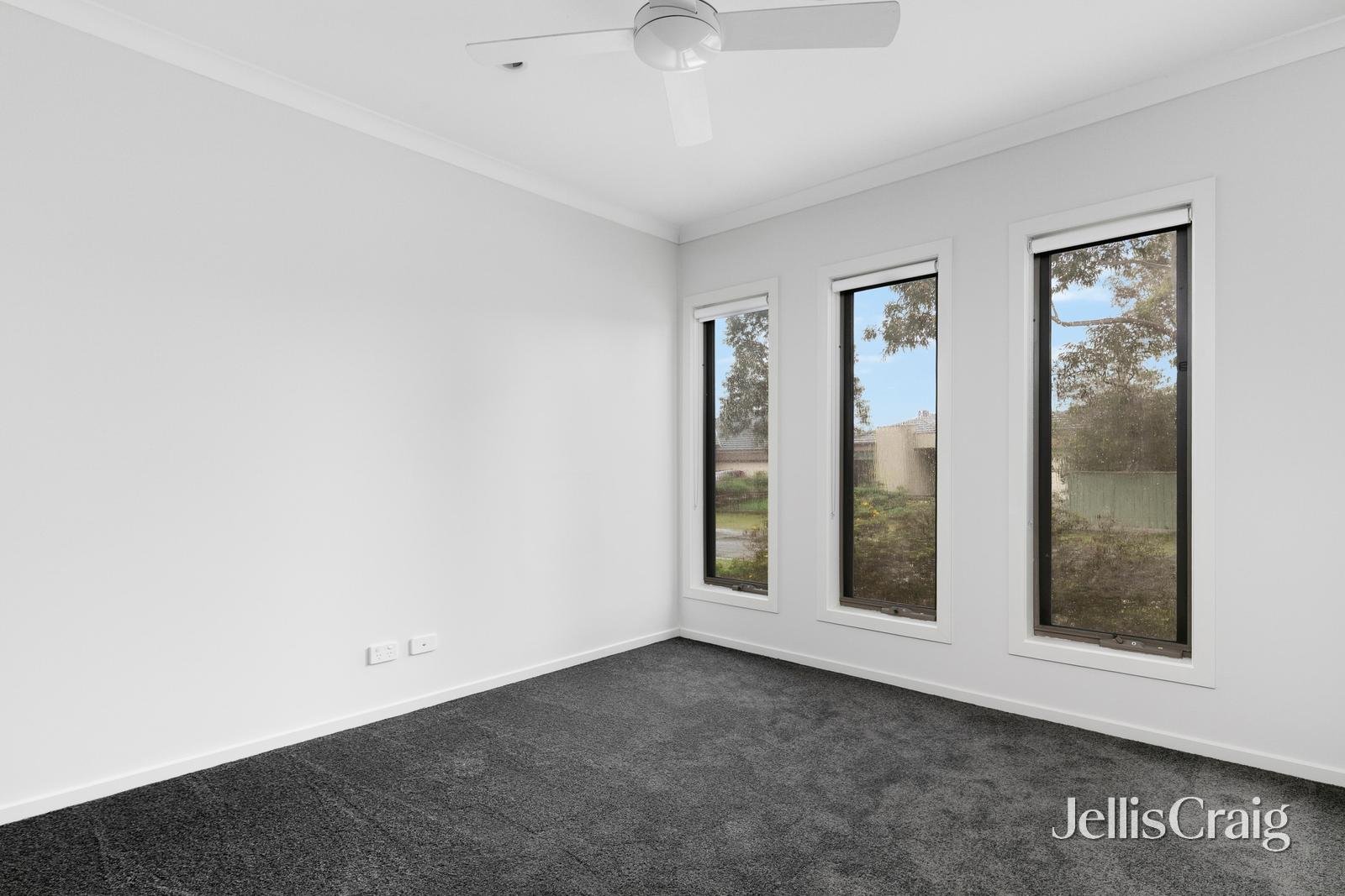 41 Amesbury Avenue, Wyndham Vale image 9