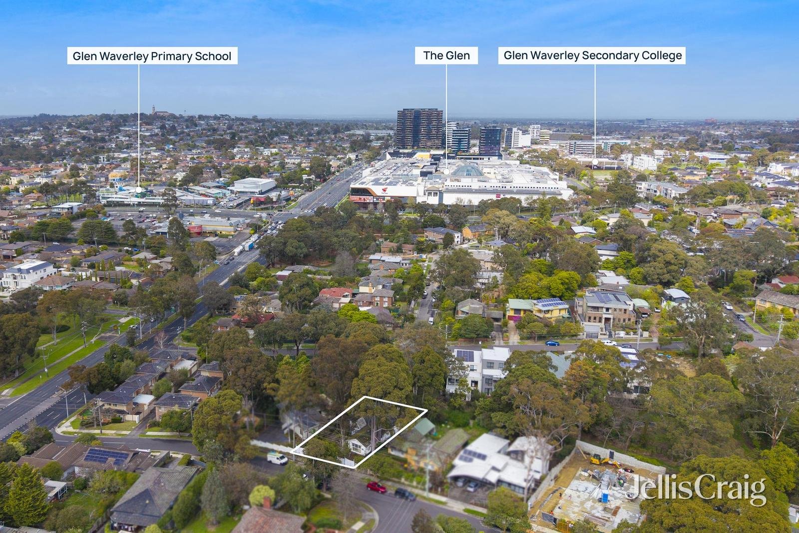 41 Aurisch Avenue, Glen Waverley image 2