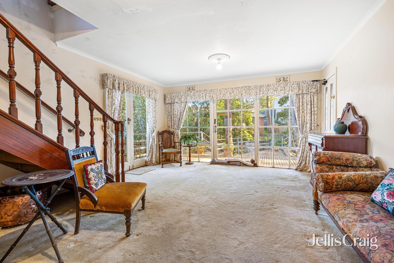 41 Aurisch Avenue, Glen Waverley image 5