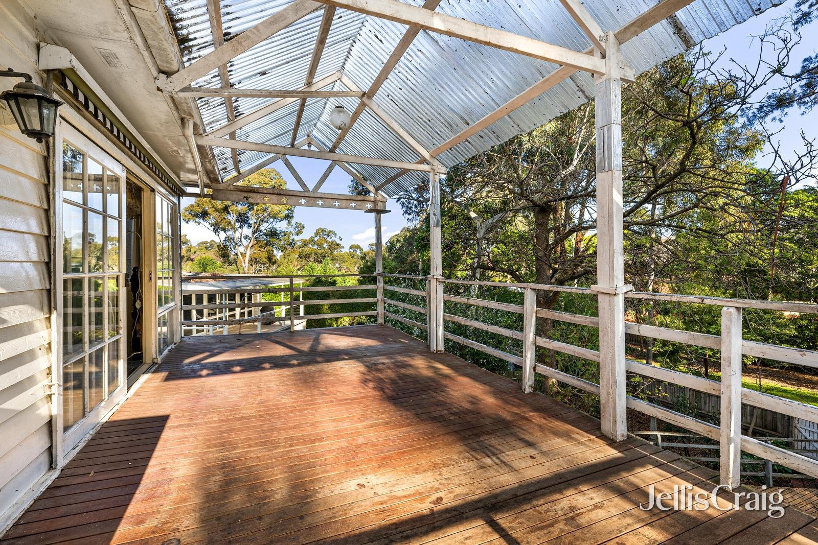 41 Aurisch Avenue, Glen Waverley image 10
