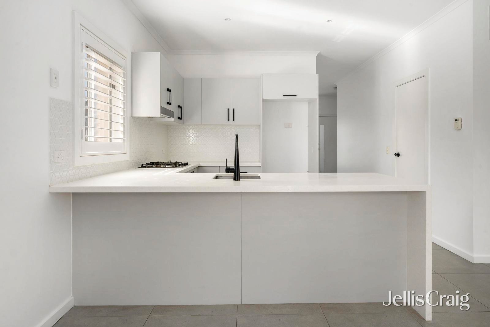 41 Balerno Circle, Gowanbrae image 3