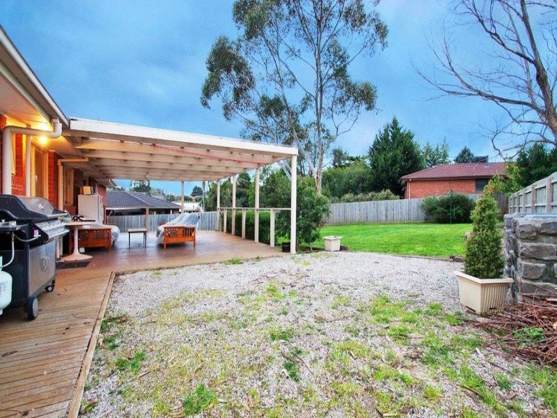 41 Barker Drive, Mooroolbark image 10