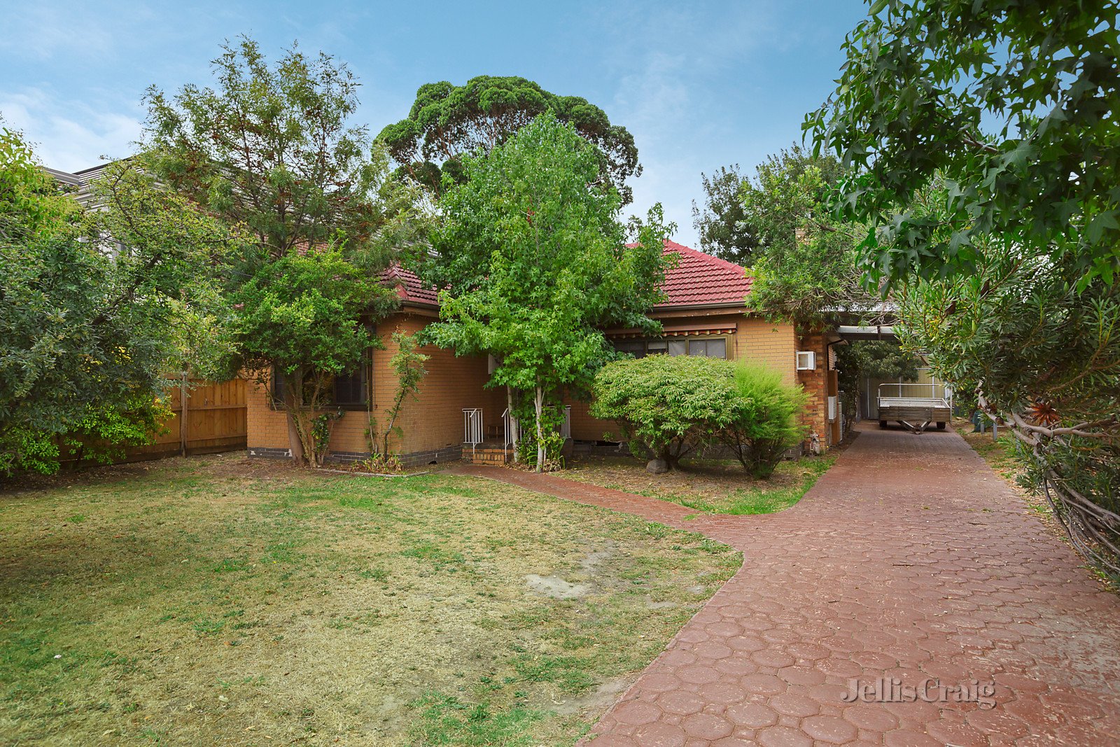 41 Barry Road, Burwood East image 2