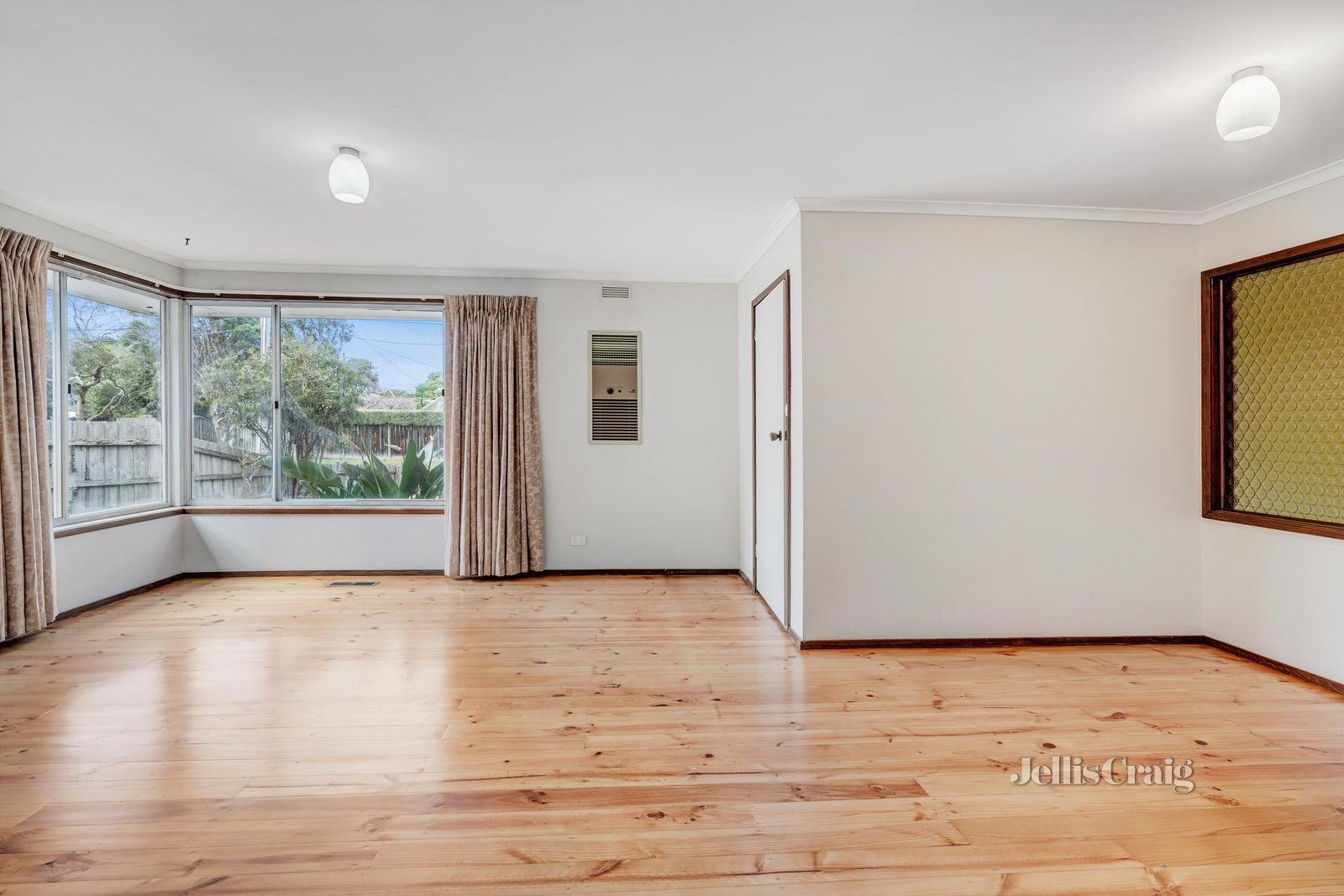 41 Bell Bird Drive, Bayswater North image 3