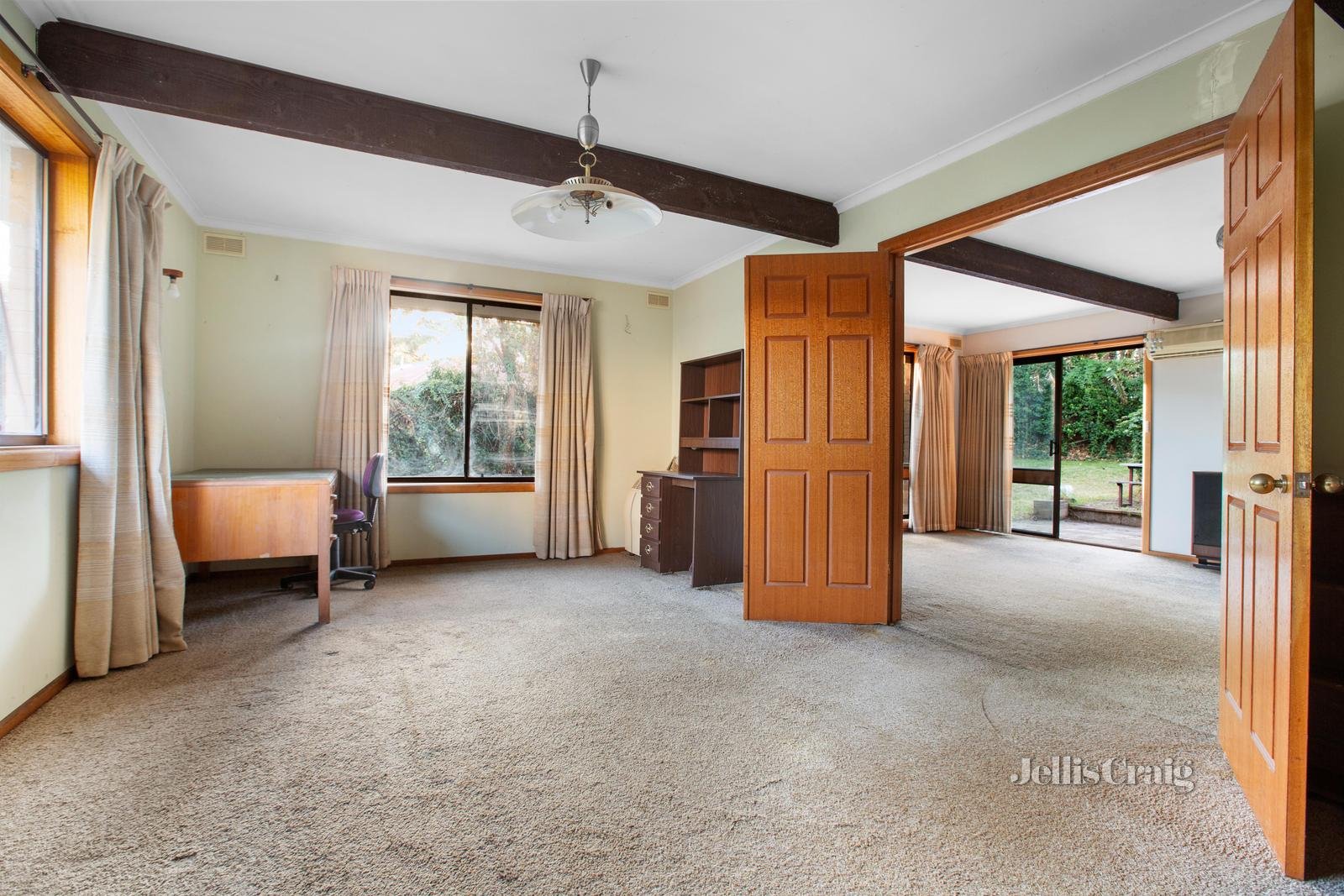 41 Bimbadeen Crescent, Yallambie image 3