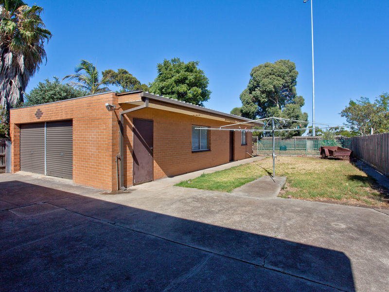 41 Clydesdale Road, Airport West image 6
