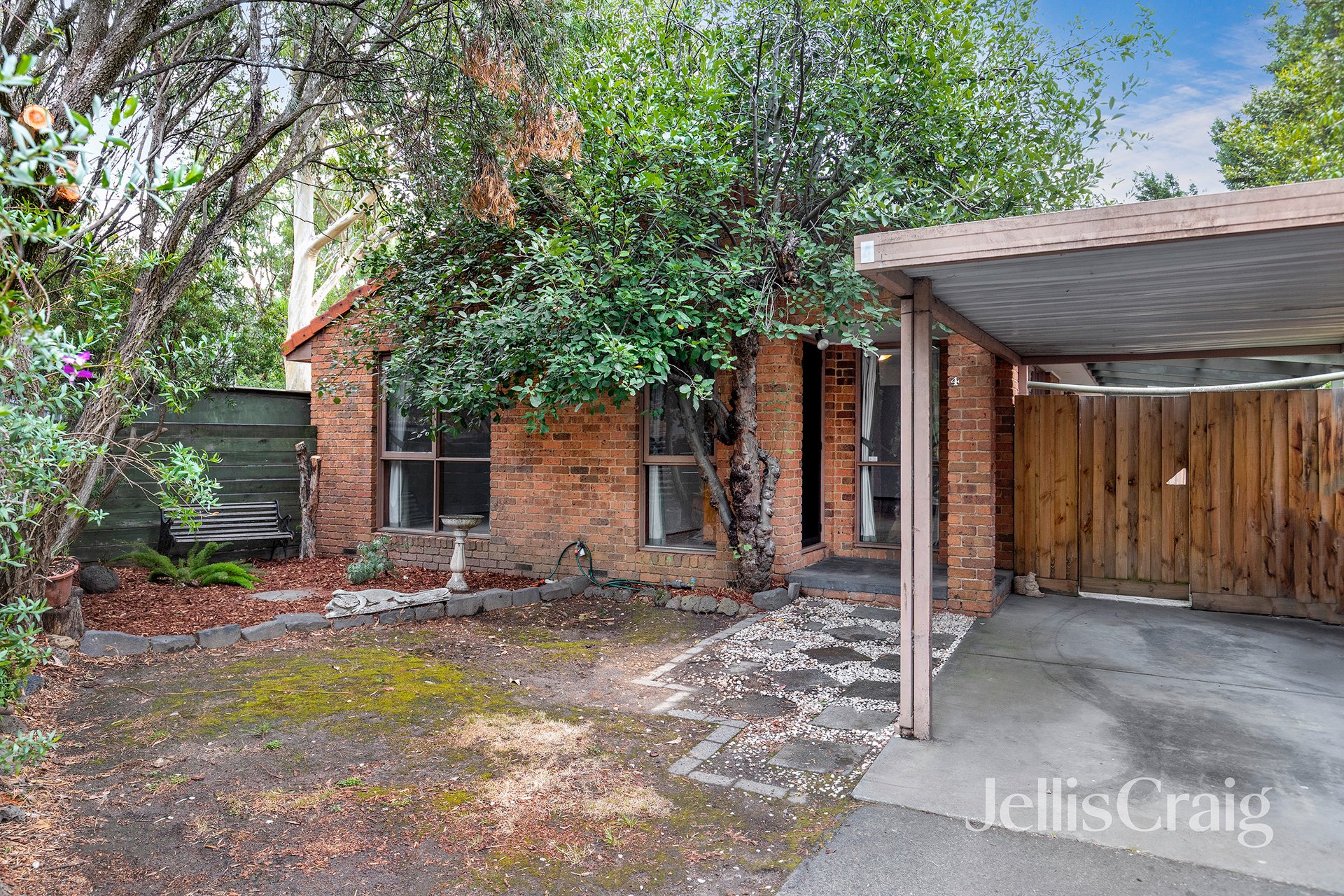 4/1 Coolabah Drive, Eltham image 1