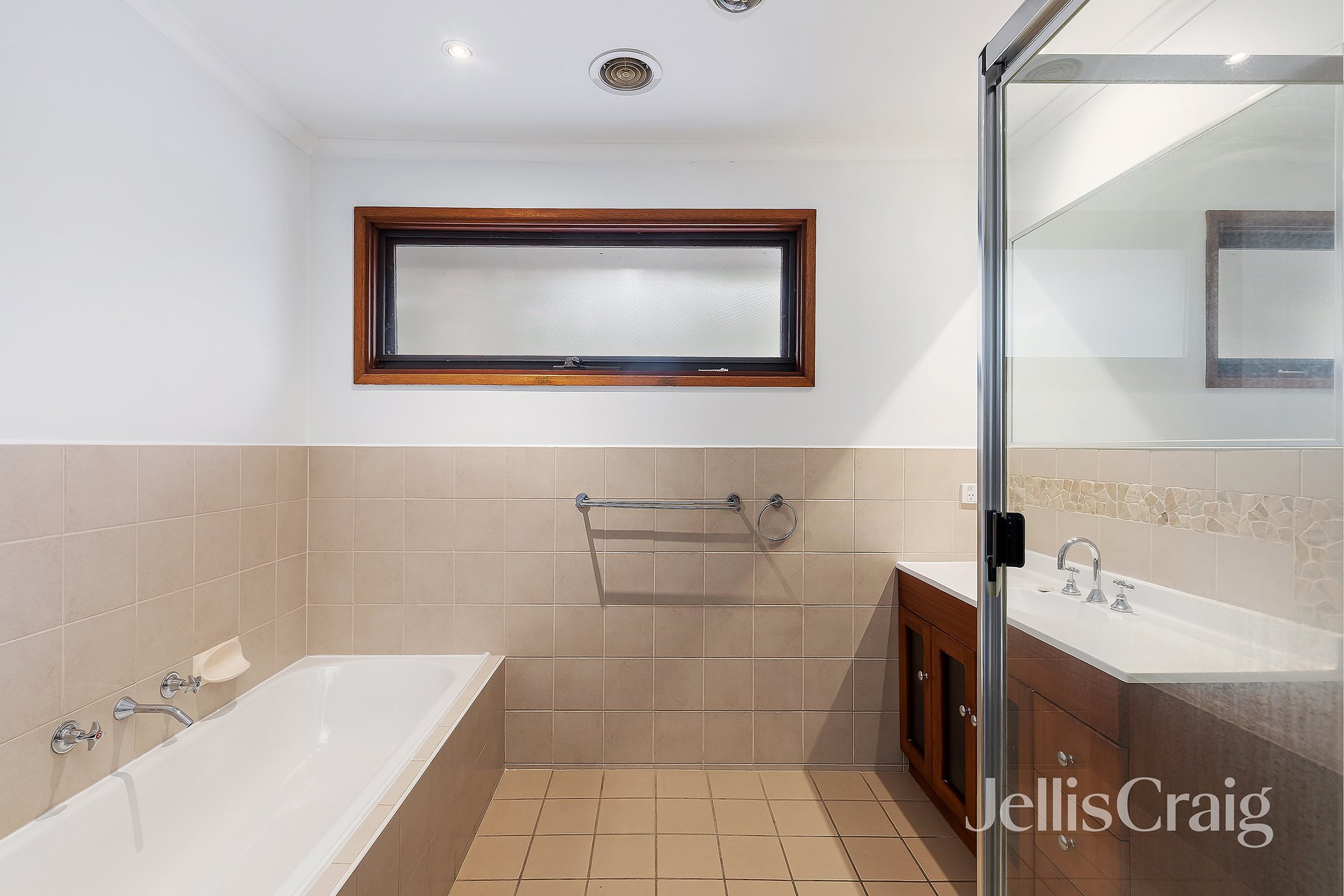 4/1 Coolabah Drive, Eltham image 6