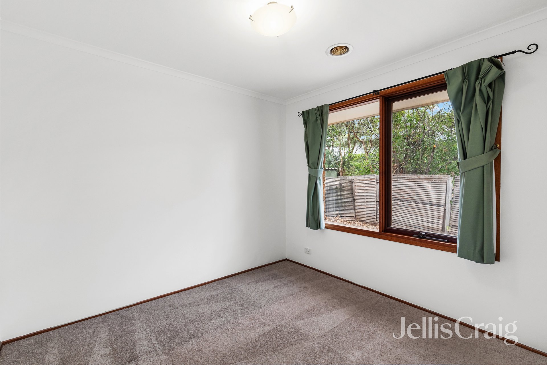 4/1 Coolabah Drive, Eltham image 9