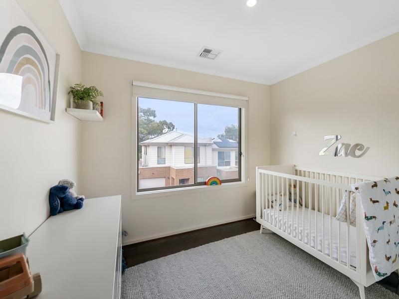 4/1 Eastway Avenue, Donvale image 7