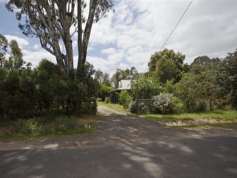 41 Elizabeth Street, Campbells Creek image 3