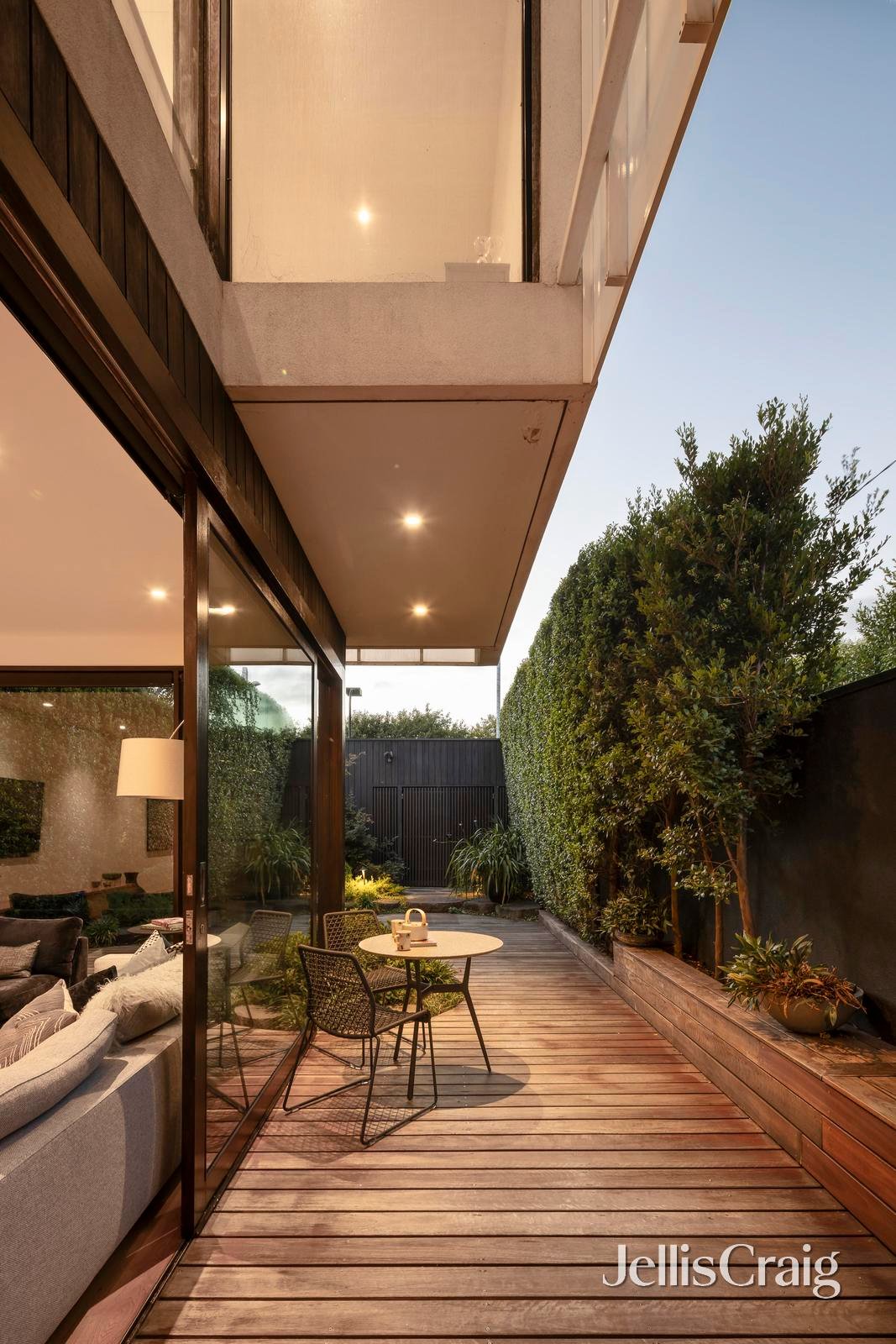 41 Fernhurst Grove, Kew image 14