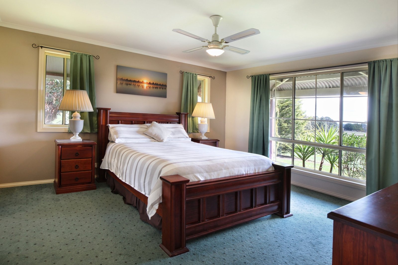 Property Gallery Thumbnail 8
