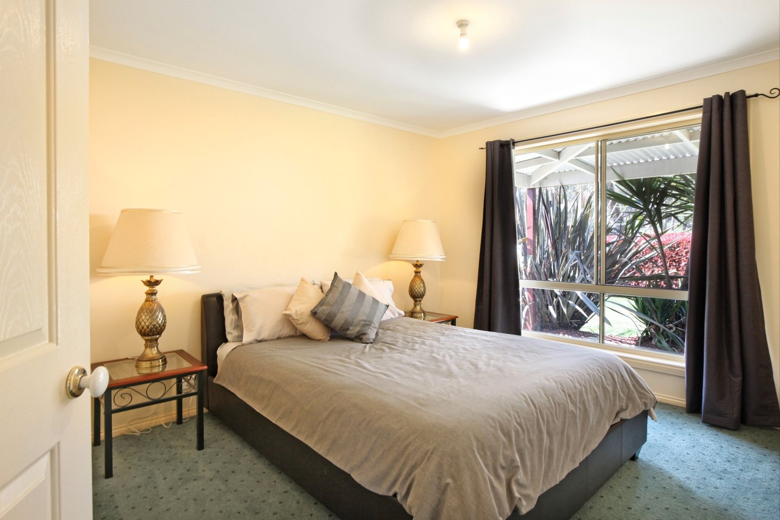 Property Gallery Thumbnail 10
