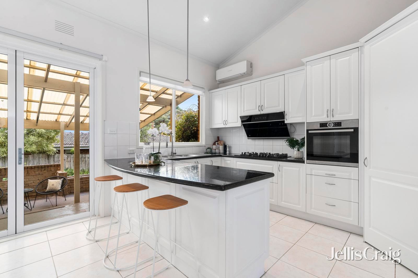 41 Gwingana Crescent, Glen&nbsp;Waverley image 5