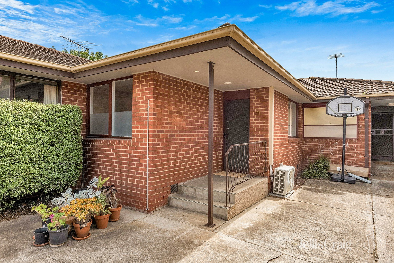 4/1 Hick Street, Spotswood image 1