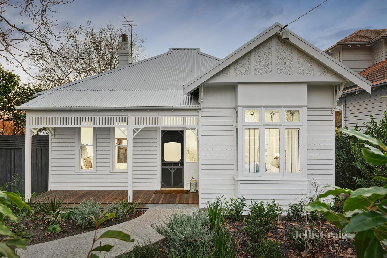41 Highfield Road, Canterbury image 1